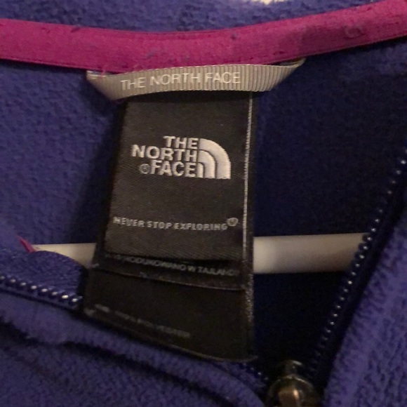 Northface purple jacket - Picture 2 of 4